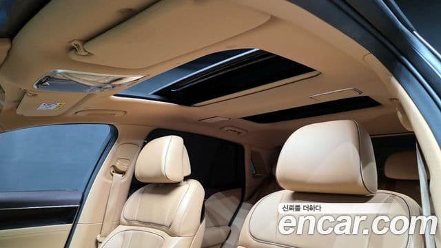 Genesis G90 2022 — ფოტო 19/20