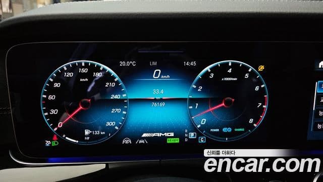 Mercedes-Benz AMG GT 2021 — ფოტო 8/20