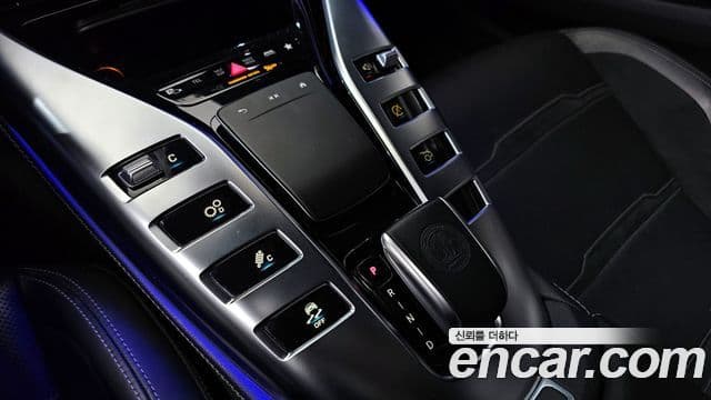 Mercedes-Benz AMG GT 2021 — фото 9 из 20