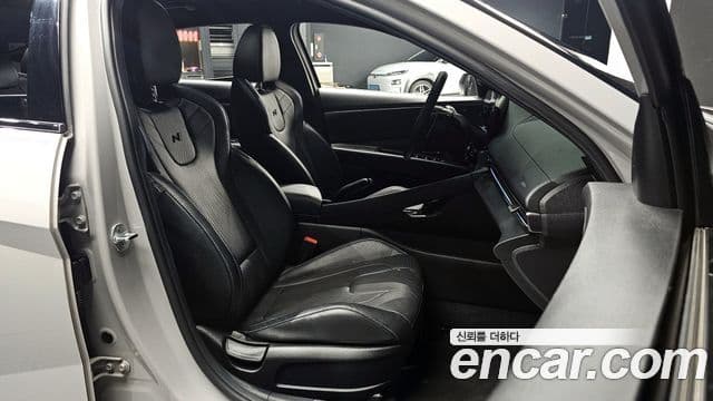 Hyundai Avante 2022 — ფოტო 10/20