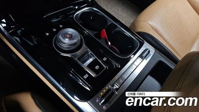 Kia Carnival 2021 — Фото 7/20