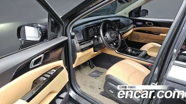 Kia Carnival 2021 — Фото 12/20