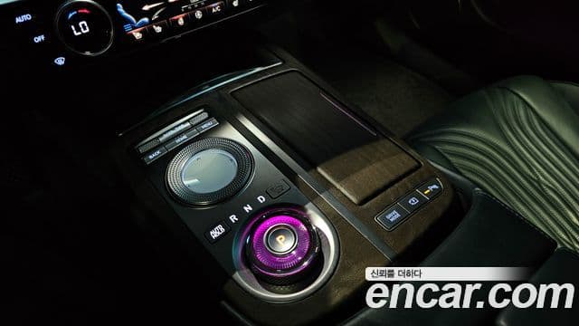 Genesis Electrified G80 2020 — Şəkil 9/20