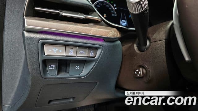 Genesis Electrified G80 2020 — Şəkil 18/20