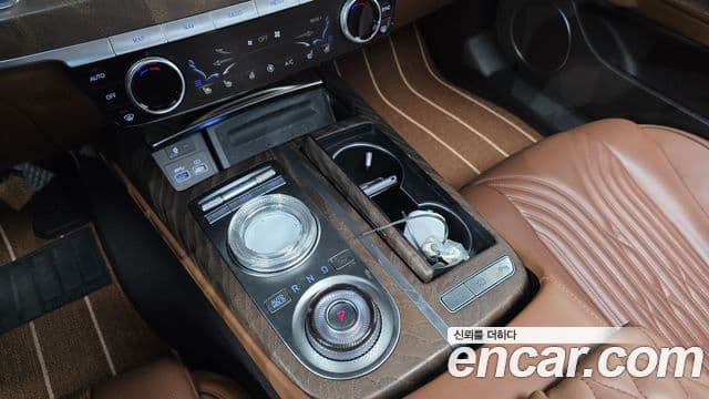 Genesis Electrified G80 2020 — Şəkil 7/20