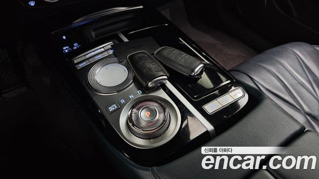 Genesis Electrified G80 2021 — фото 9 из 20