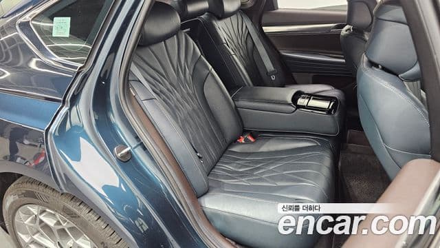 Genesis Electrified G80 2021 — фото 12 из 20