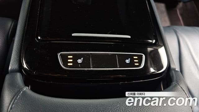 Genesis Electrified G80 2021 — ფოტო 18/20
