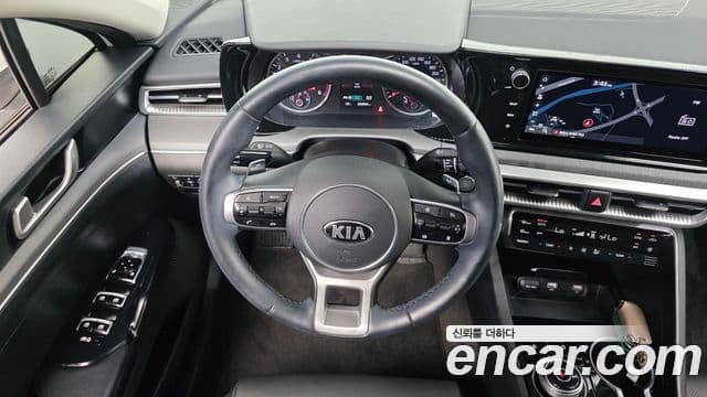 Kia K5 2021 — Şəkil 13/20