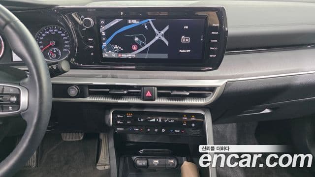 Kia K5 2021 — Şəkil 14/20