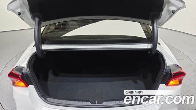 Kia K5 2021 — Şəkil 20/20