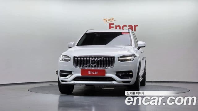 Volvo XC90 2020 — ფოტო 2/19