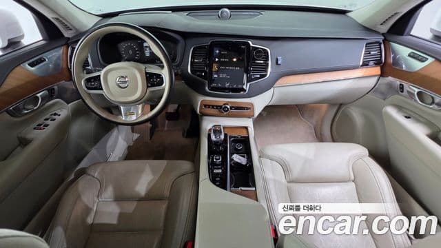 Volvo XC90 2020 — ფოტო 6/19
