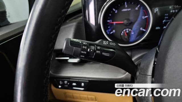 Kia Carnival 2020 — Şəkil 18/20