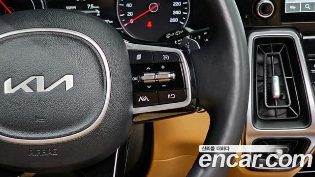 Kia Sorento 2022 — Şəkil 17/20
