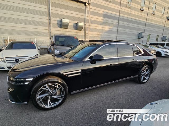 Genesis G90 2022 — ფოტო 1/20
