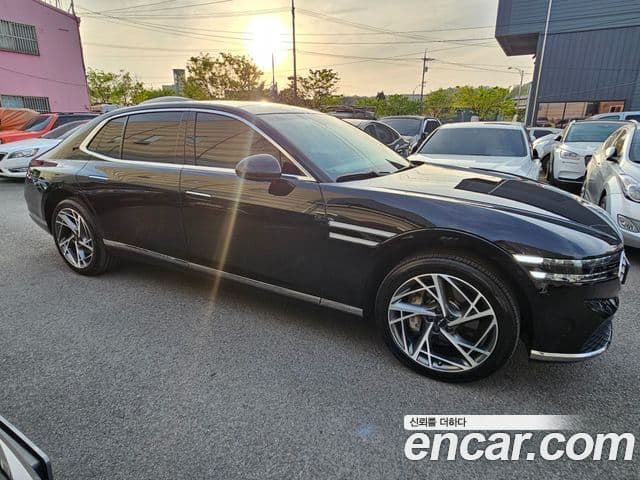 Genesis G90 2022 — ფოტო 2/20