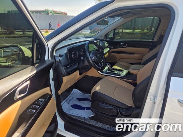 Kia Carnival 2021 — Фото 6/20