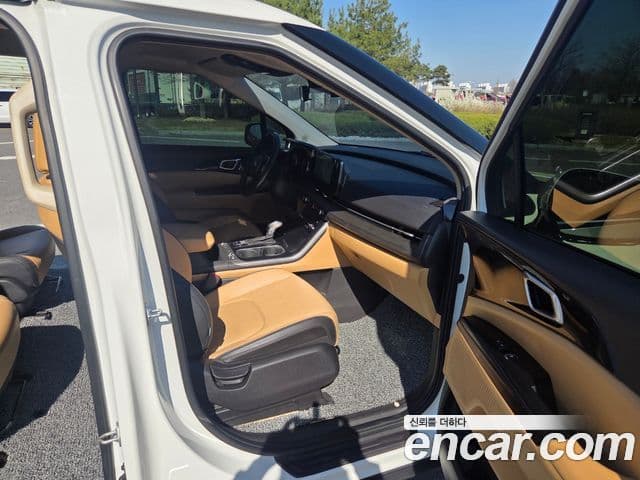 Kia Carnival 2021 — Фото 11/20