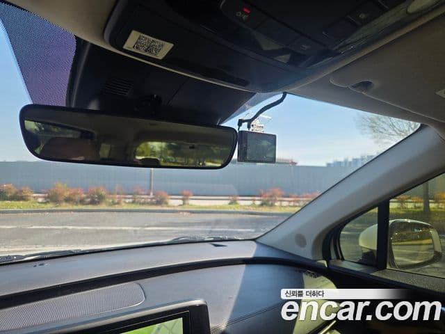 Kia Carnival 2021 — Фото 15/20