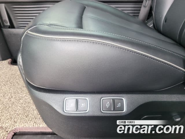 Hyundai Staria 2021 — Фото 9/20
