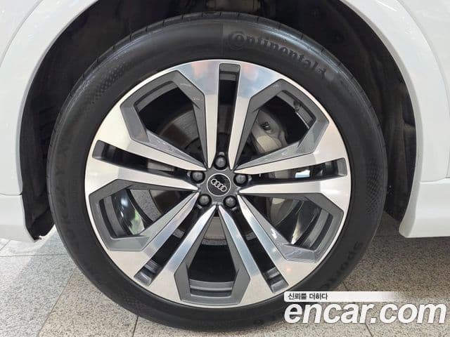 Audi Q7 2023 — Şəkil 4/20