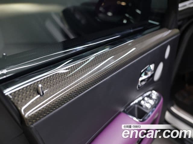 Rolls-Royce Ghost 2020 — ფოტო 14/20