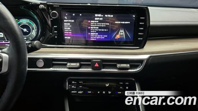 Kia K5 2021 — ფოტო 14/20