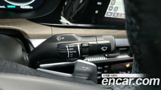 Kia K5 2021 — ფოტო 17/20