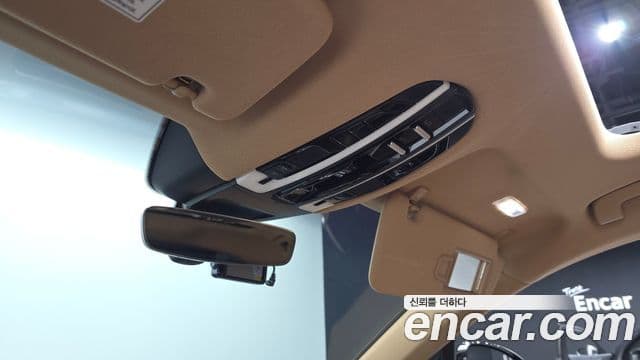 Porsche Panamera 2018 — Photo 20/30