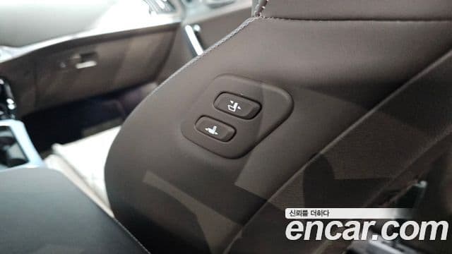 Kia Stinger Meister 2023 — Photo 31/35