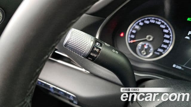 Genesis GV80 2021 — Photo 2/37