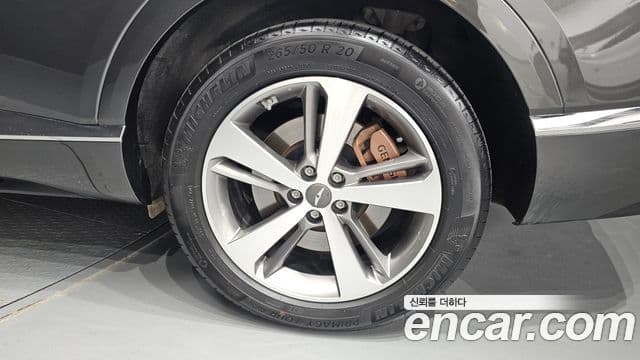 Genesis GV80 2023 — Photo 14/34
