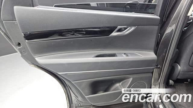Genesis GV80 2023 — Photo 11/34