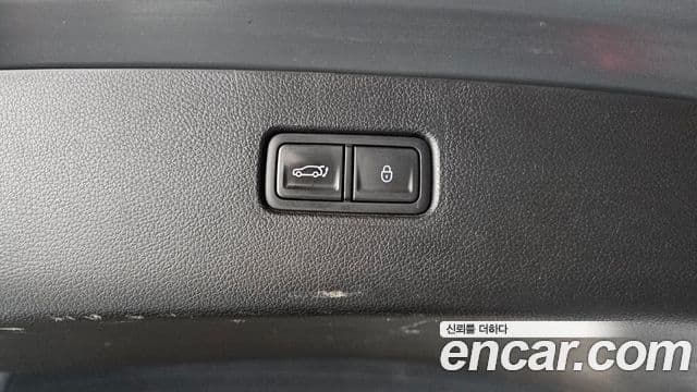 Genesis GV80 2023 — Photo 21/34