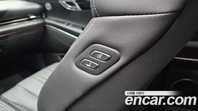Genesis GV80 2023 — Photo 12/34