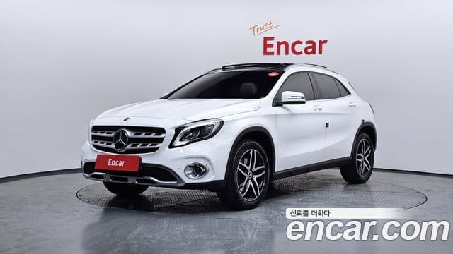 Mercedes-Benz GLA-Class 2019 — Фото 9/20