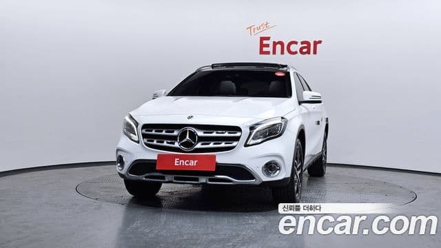 Mercedes-Benz GLA-Class 2019 — Фото 2/20
