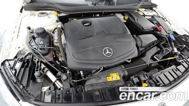 Mercedes-Benz GLA-Class 2019 — Фото 5/20