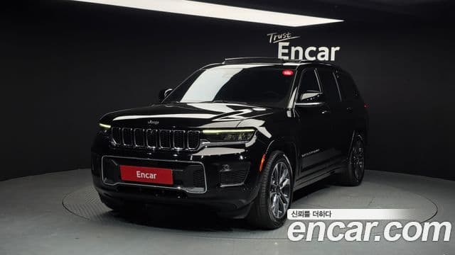 Jeep Grand Cherokee 2022 — Фото 1/20