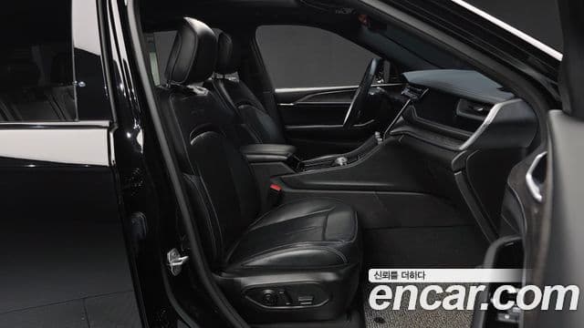 Jeep Grand Cherokee 2022 — Photo 30/32