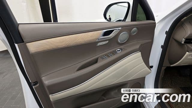 Genesis GV80 2021 — Photo 15/36