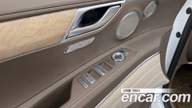 Genesis GV80 2021 — Photo 30/36