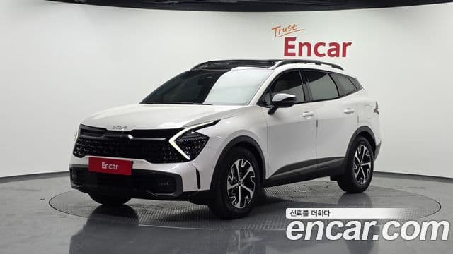 Kia Sportage 2023 — Фото 1/20