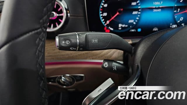 Mercedes-Benz E-Class 2023 — Şəkil 12/20