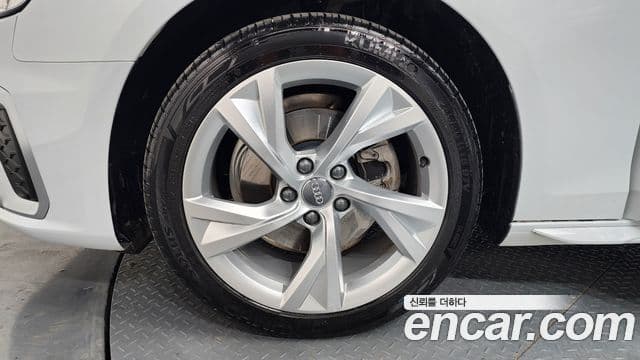 Audi A4 2021 — Şəkil 5/20