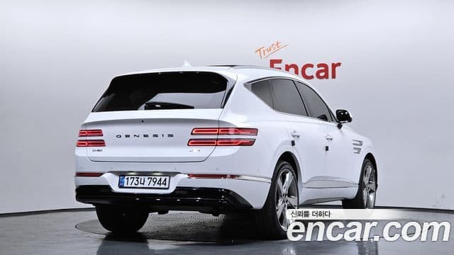 Genesis GV80 2020 — ფოტო 2/20