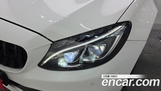 Mercedes-Benz C-Class 2018 — ფოტო 15/31