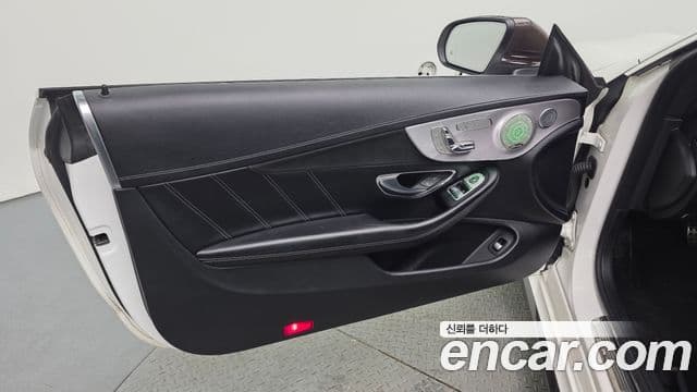 Mercedes-Benz C-Class 2018 — ფოტო 27/31