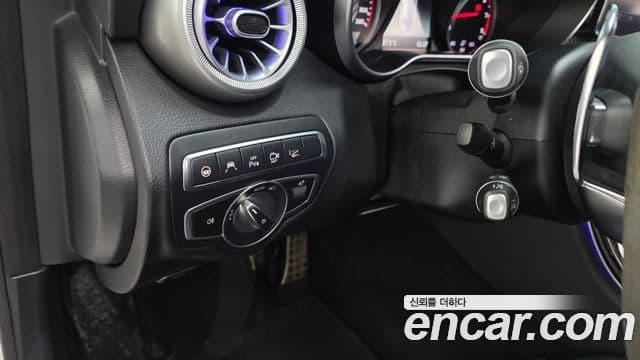 Mercedes-Benz C-Class 2018 — ფოტო 10/31